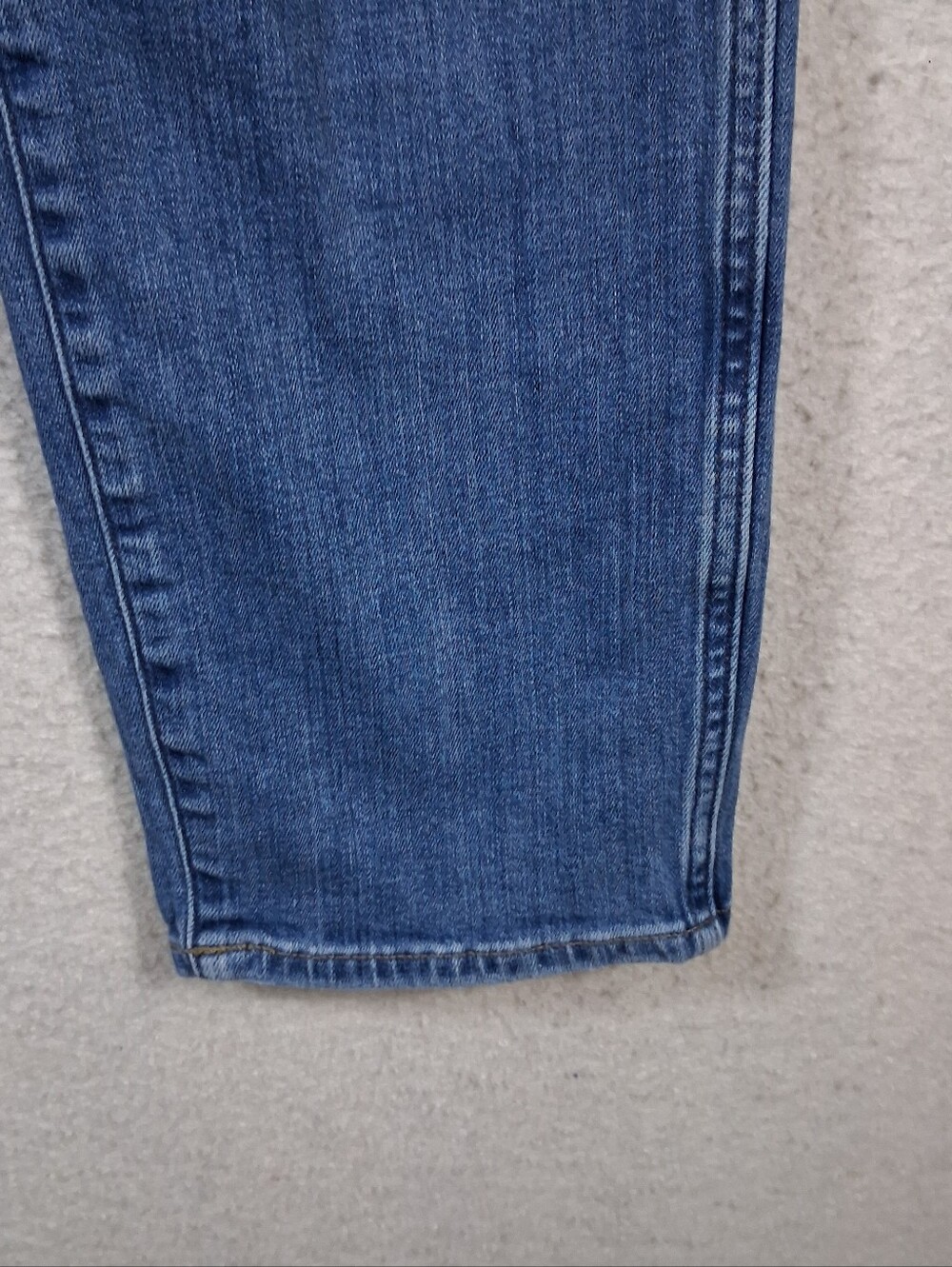 J.Crew 9" Vintage Slim Straight Women 30 Bensen Wash Blue Denim Distressed Jean - Picture 4 of 16